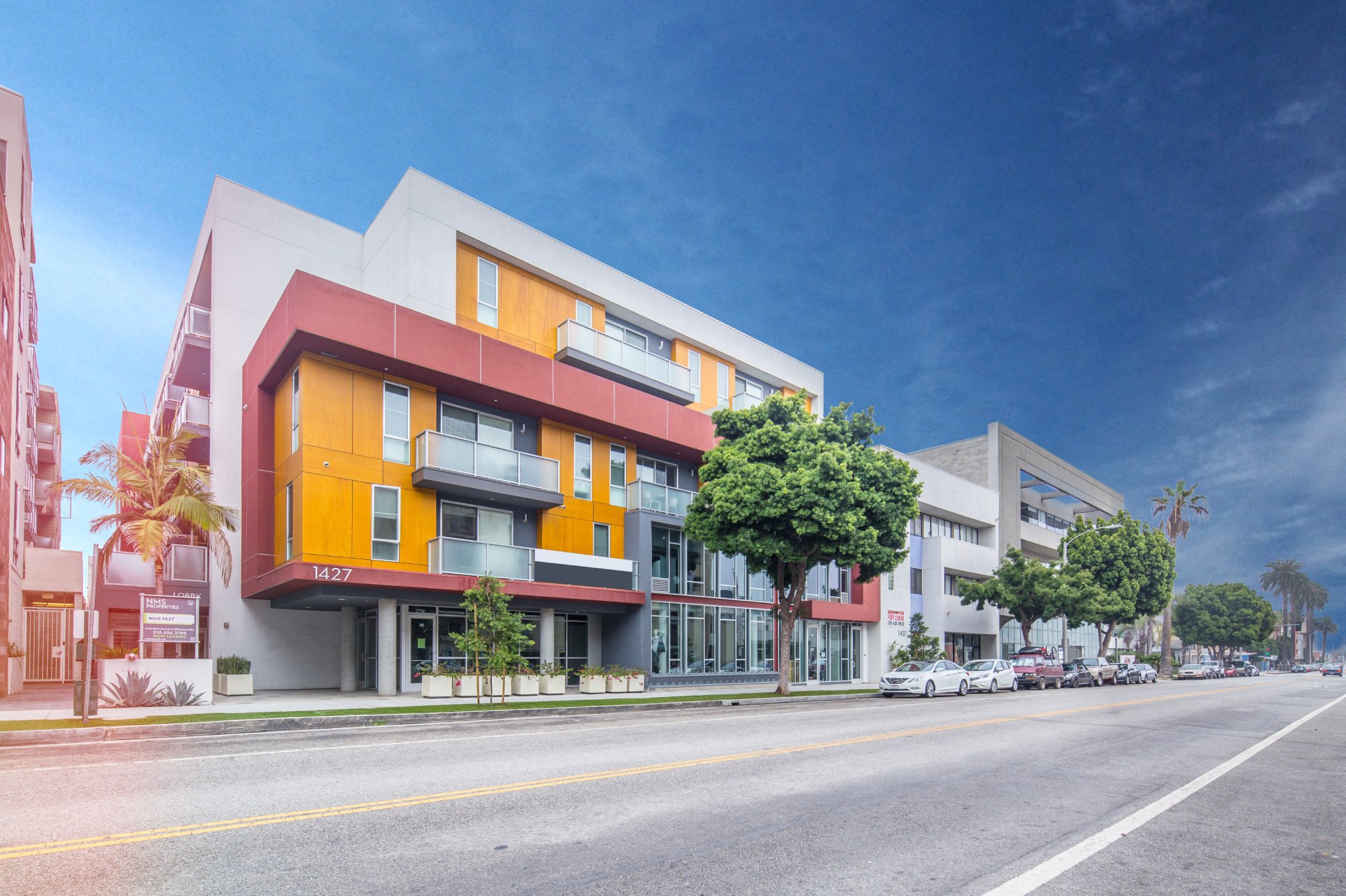 http://cdn.rentcafe.com/dmslivecafe/2/40772/p1730431_1427 Seventh Street_NMS 1427 Side Ext_2.jpg